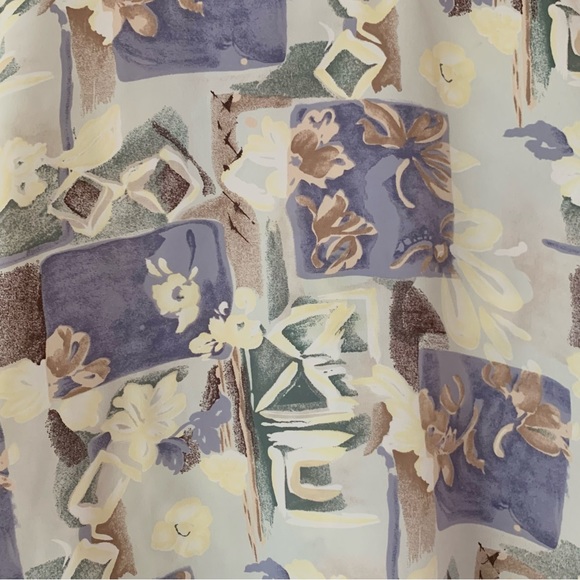 ♦️SOLD♦️ Vintage blouse with shoulder pads geometric floral print size Medium - Picture 8 of 10